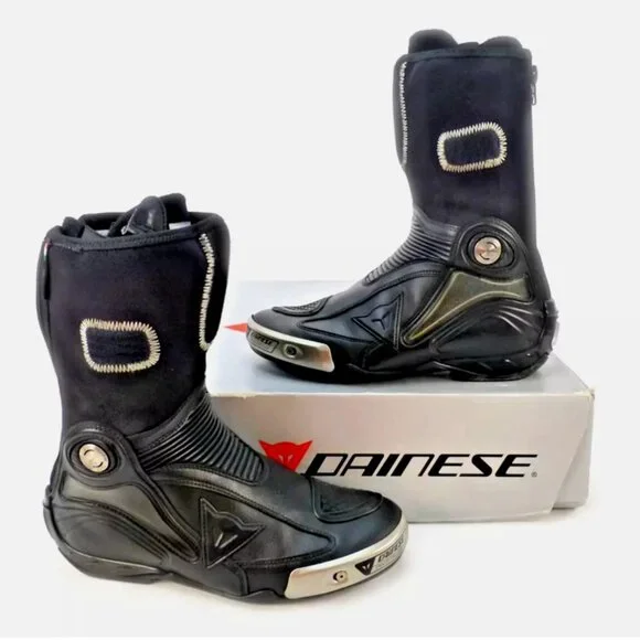 Dainese R Axial Pro In Motorcycle Boots Black Internal Carbon Men's US 8.5 MINT - Picture 1 of 16